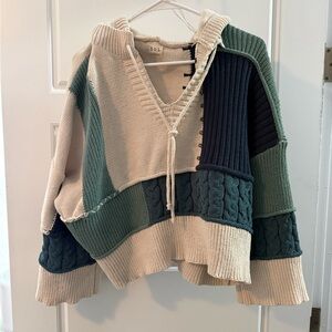 POL Colorblock Cable-Knit Hooded Sweater in Green and Cream